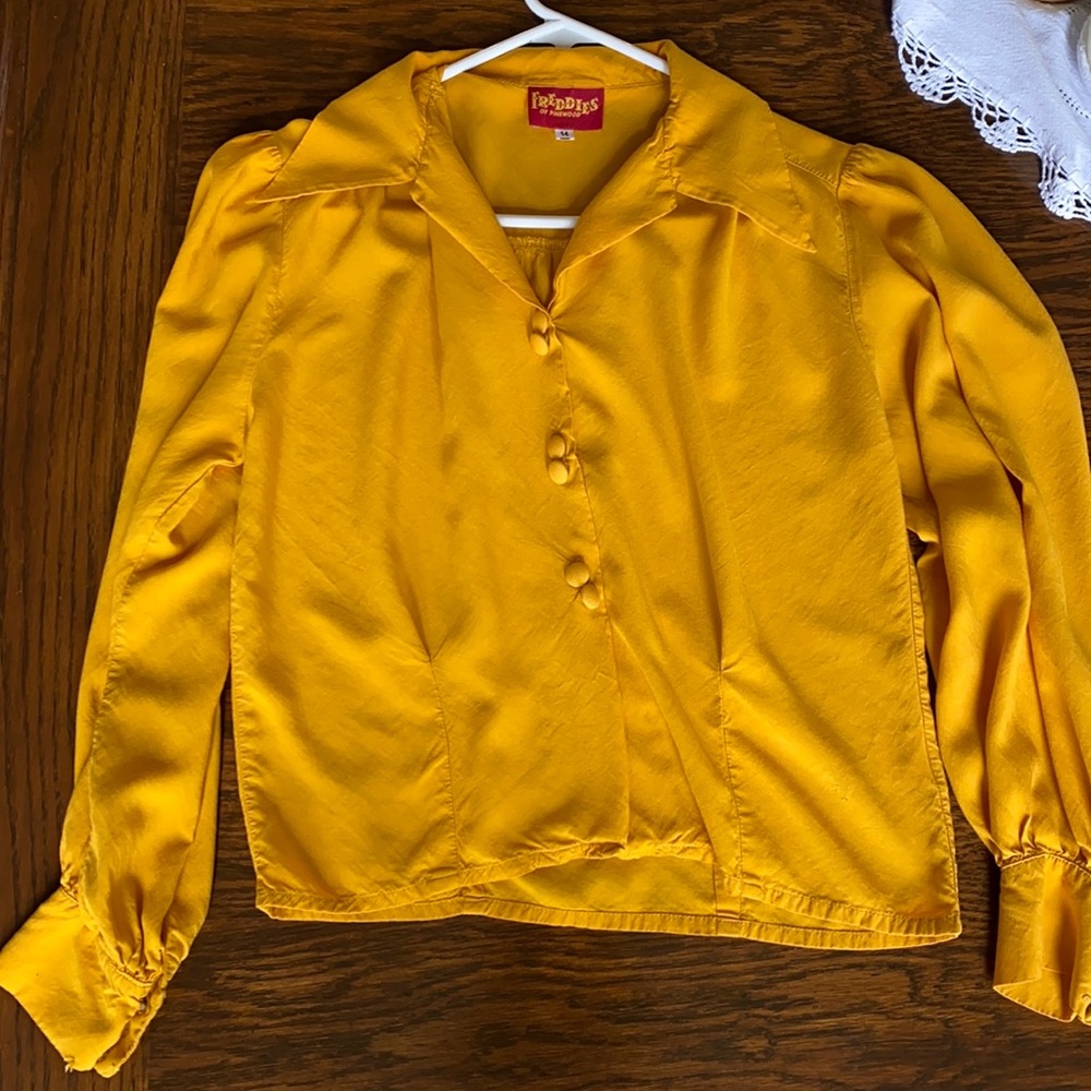 Freddie of Pinewood blouse